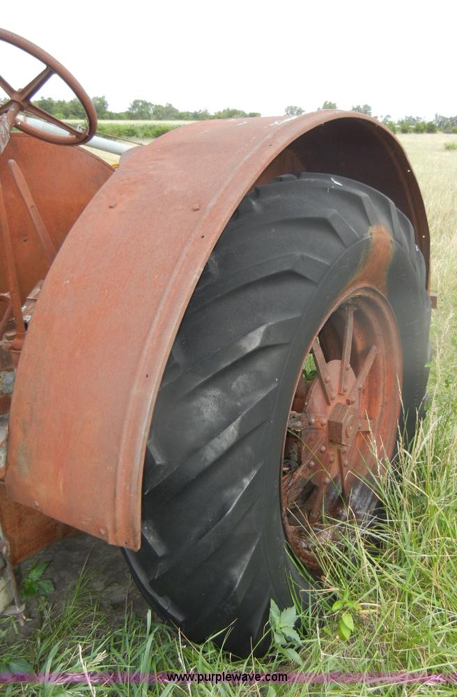 image for item D4259 McCormick-Deering 1530 tractor