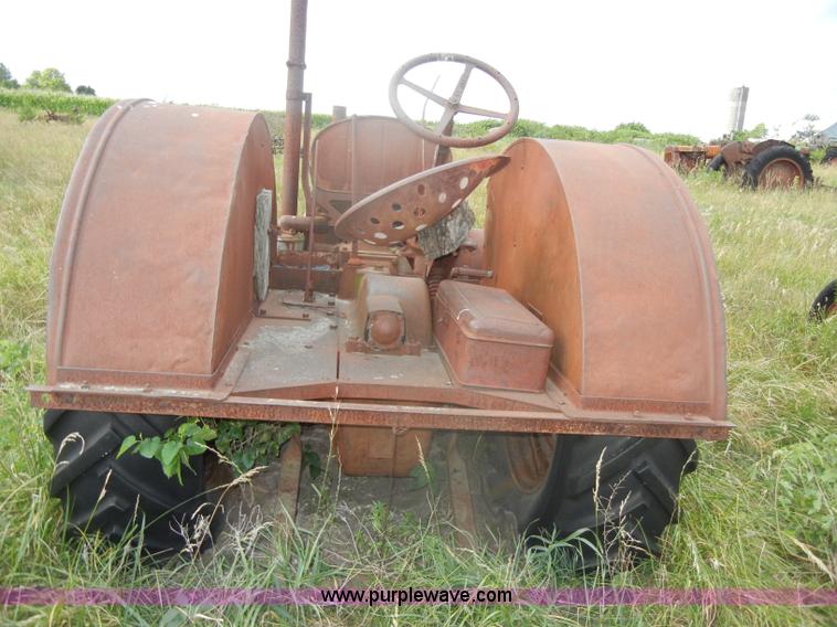 image for item D4259 McCormick-Deering 1530 tractor