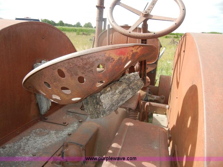 image for item D4259 McCormick-Deering 1530 tractor