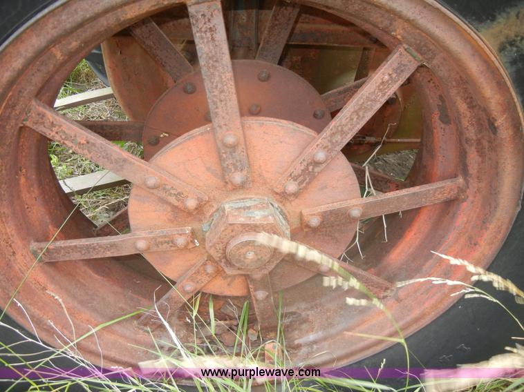 image for item D4259 McCormick-Deering 1530 tractor