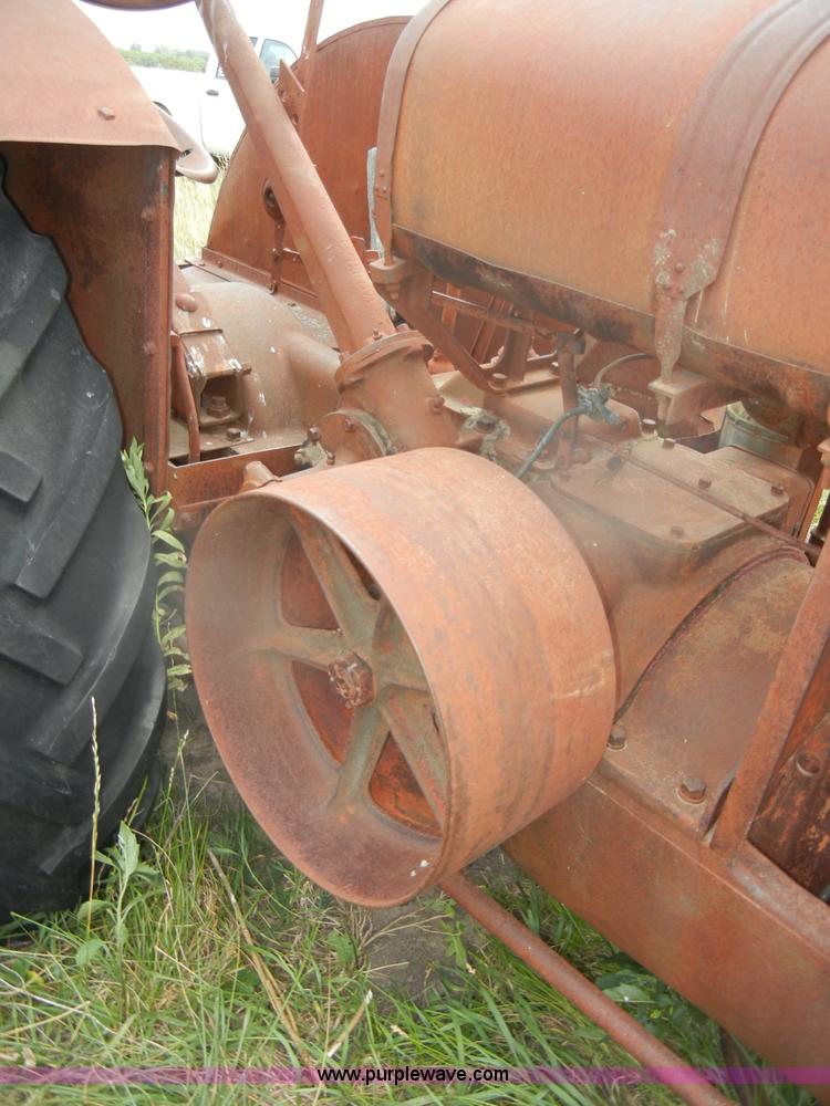 image for item D4259 McCormick-Deering 1530 tractor