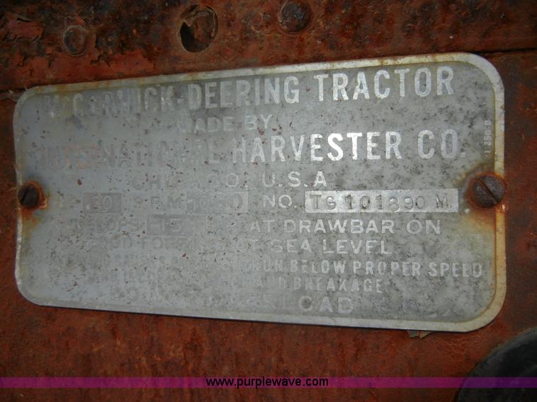 image for item D4259 McCormick-Deering 1530 tractor
