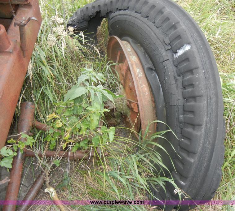 image for item D4259 McCormick-Deering 1530 tractor