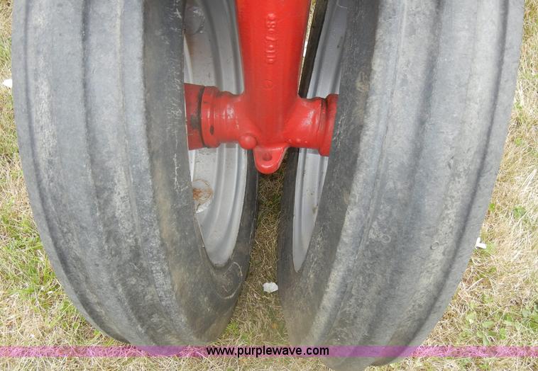 image for item D4263 McCormick Farmall H tractor