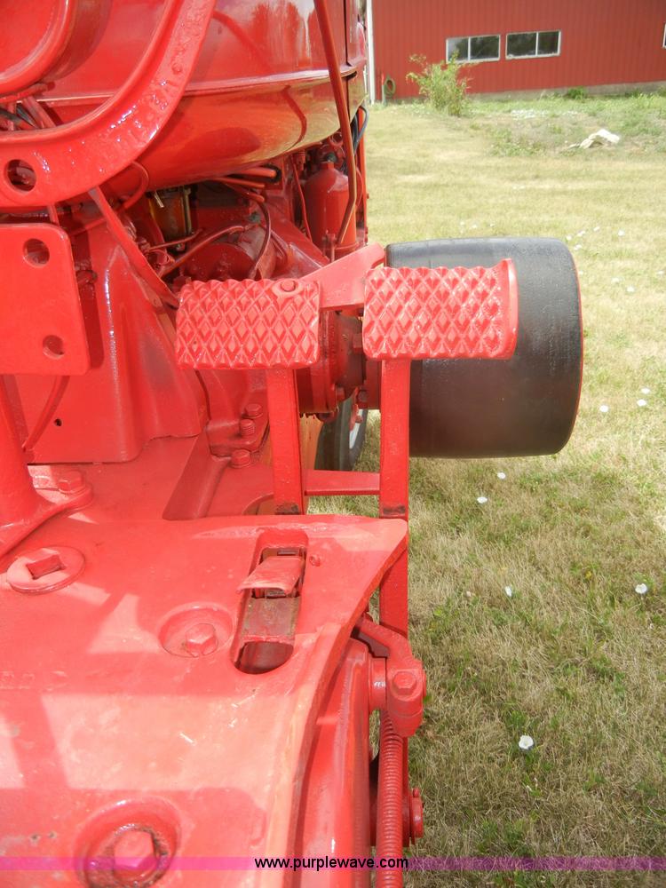 image for item D4263 McCormick Farmall H tractor