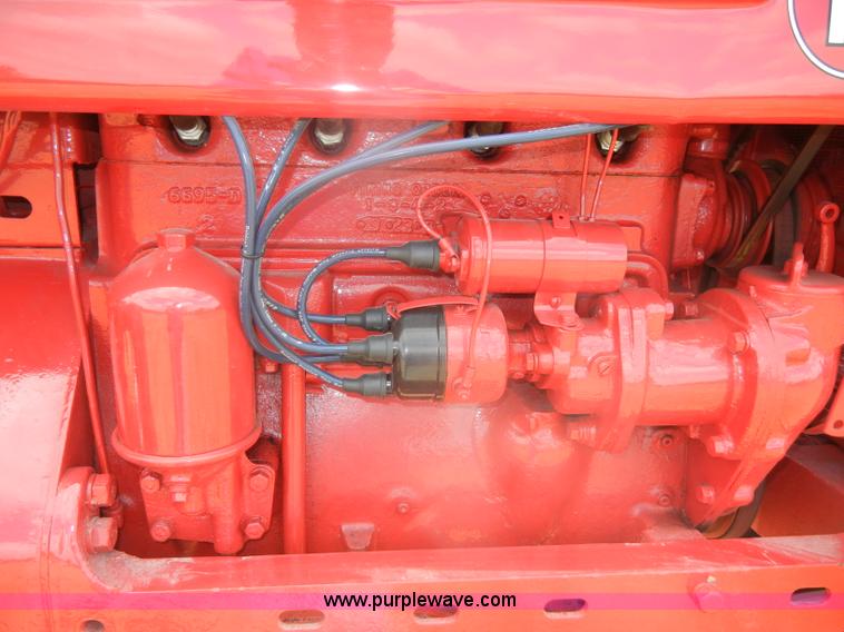 image for item D4263 McCormick Farmall H tractor