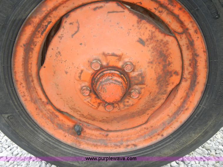 image for item D4264 1949 Allis-Chalmers C tractor