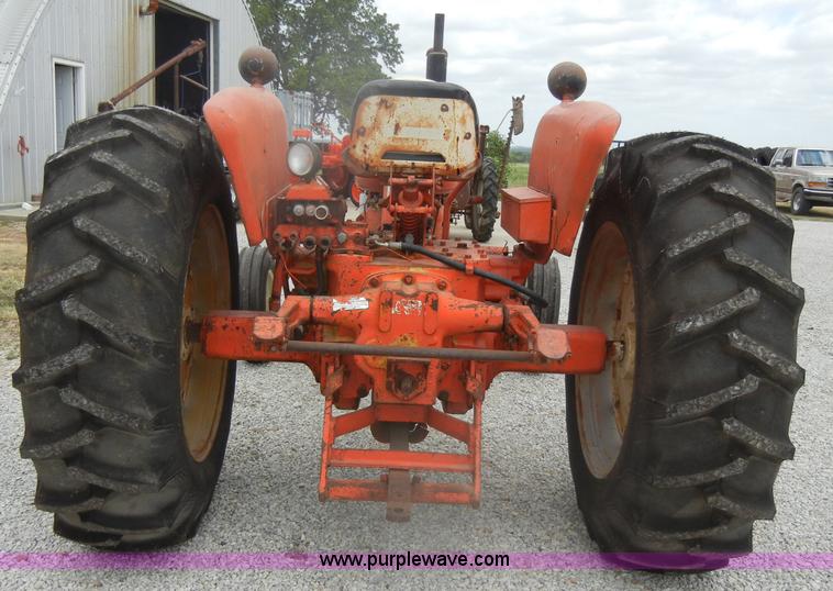 image for item D4265 1963 Allis-Chalmers D19 tractor