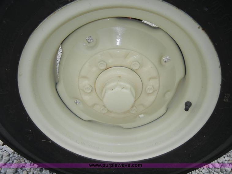 image for item D4265 1963 Allis-Chalmers D19 tractor