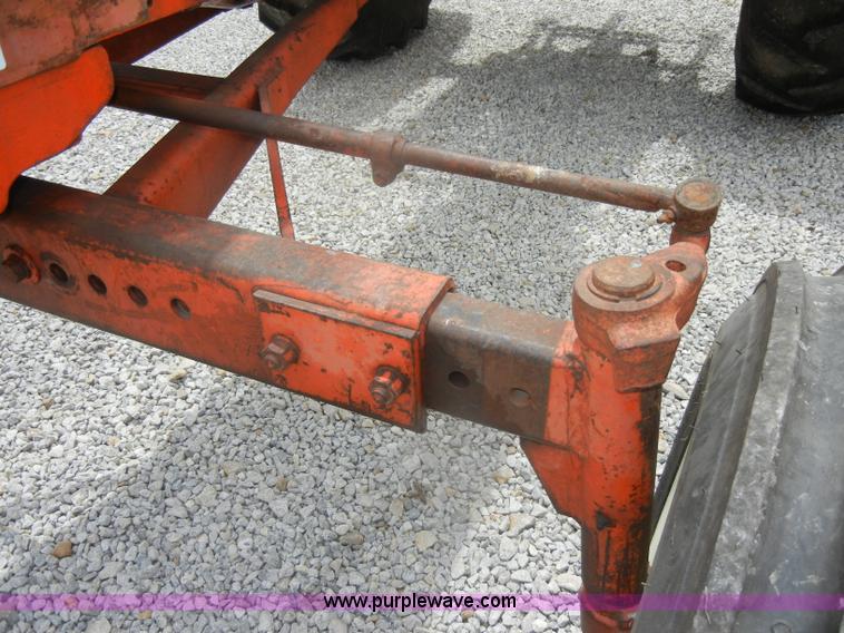 image for item D4265 1963 Allis-Chalmers D19 tractor