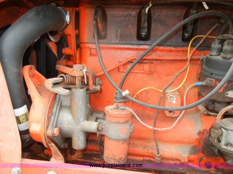 image for item D4265 1963 Allis-Chalmers D19 tractor