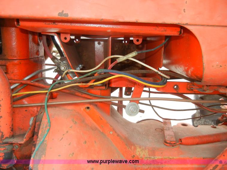 image for item D4265 1963 Allis-Chalmers D19 tractor