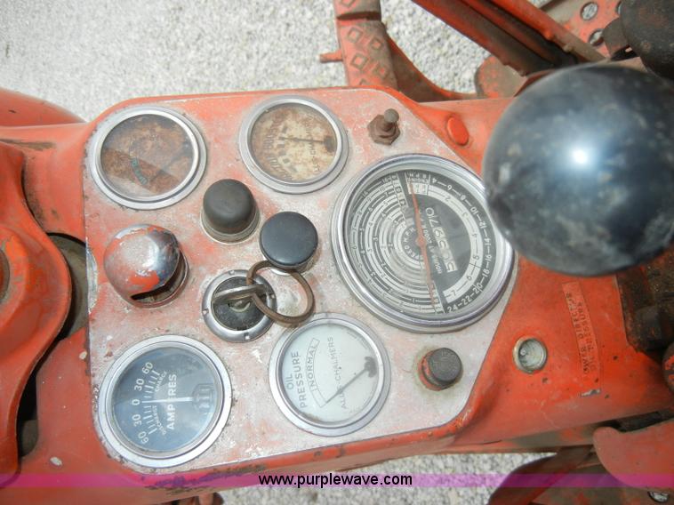 image for item D4265 1963 Allis-Chalmers D19 tractor