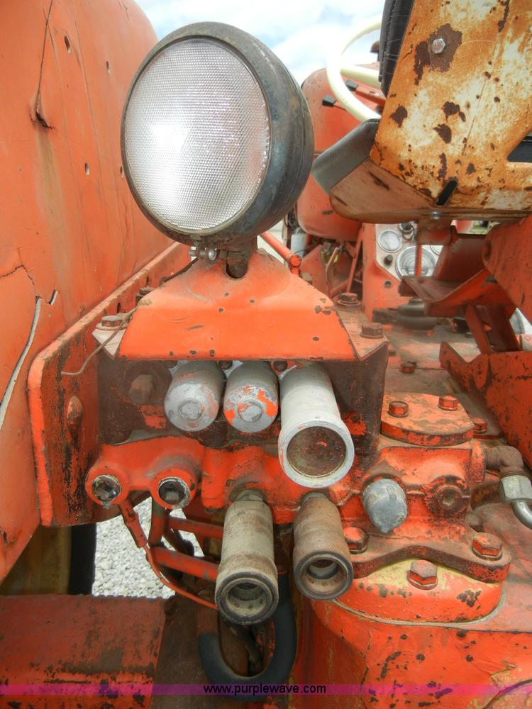 image for item D4265 1963 Allis-Chalmers D19 tractor