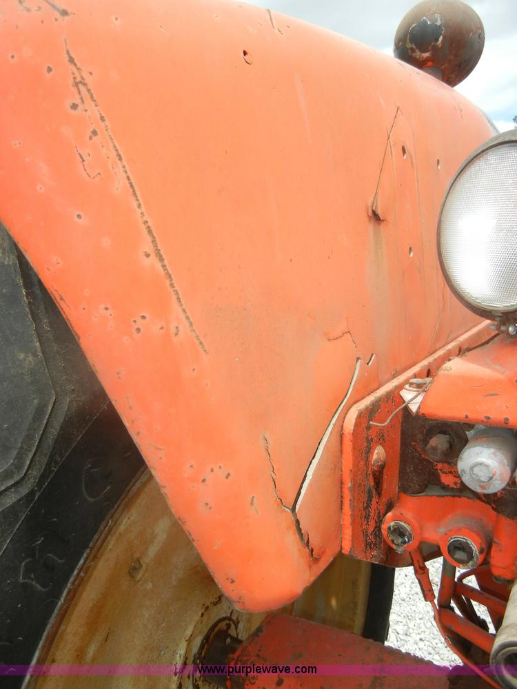 image for item D4265 1963 Allis-Chalmers D19 tractor