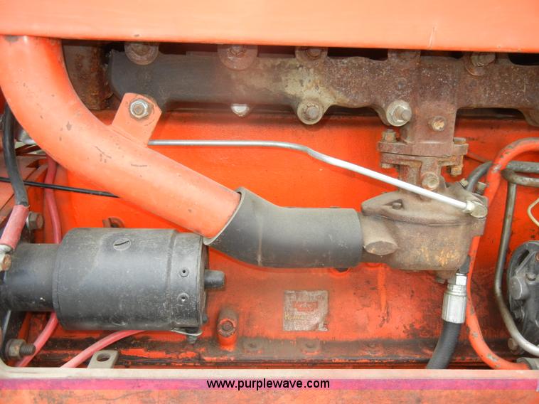 image for item D4265 1963 Allis-Chalmers D19 tractor