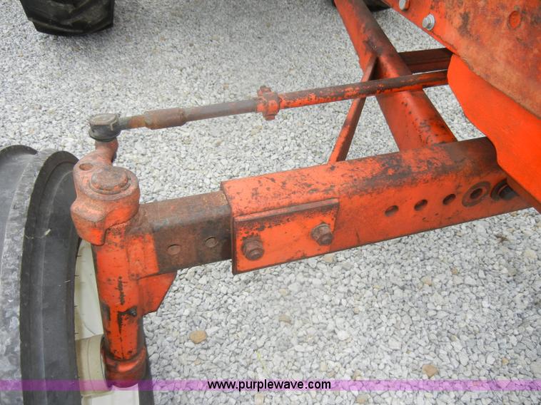 image for item D4265 1963 Allis-Chalmers D19 tractor