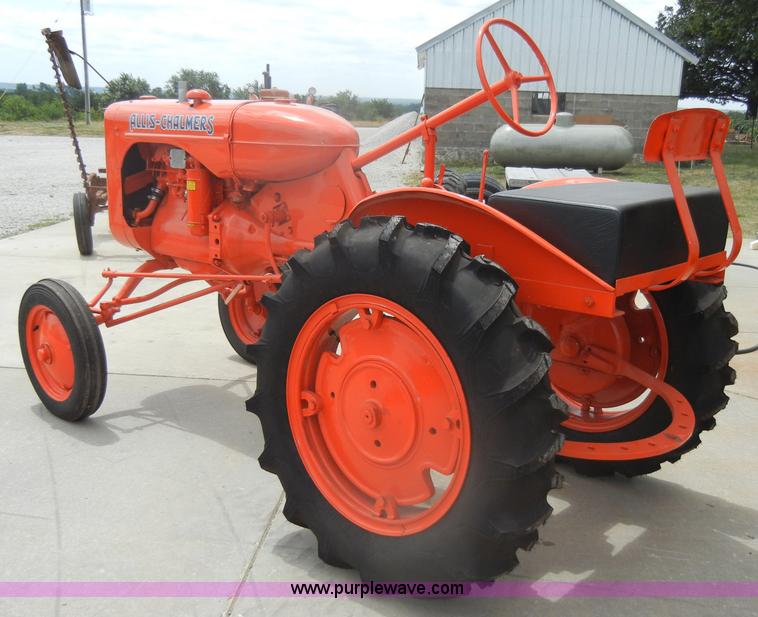 image for item D4266 1938 Allis-Chalmers B tractor