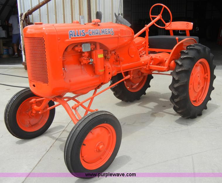 image for item D4266 1938 Allis-Chalmers B tractor