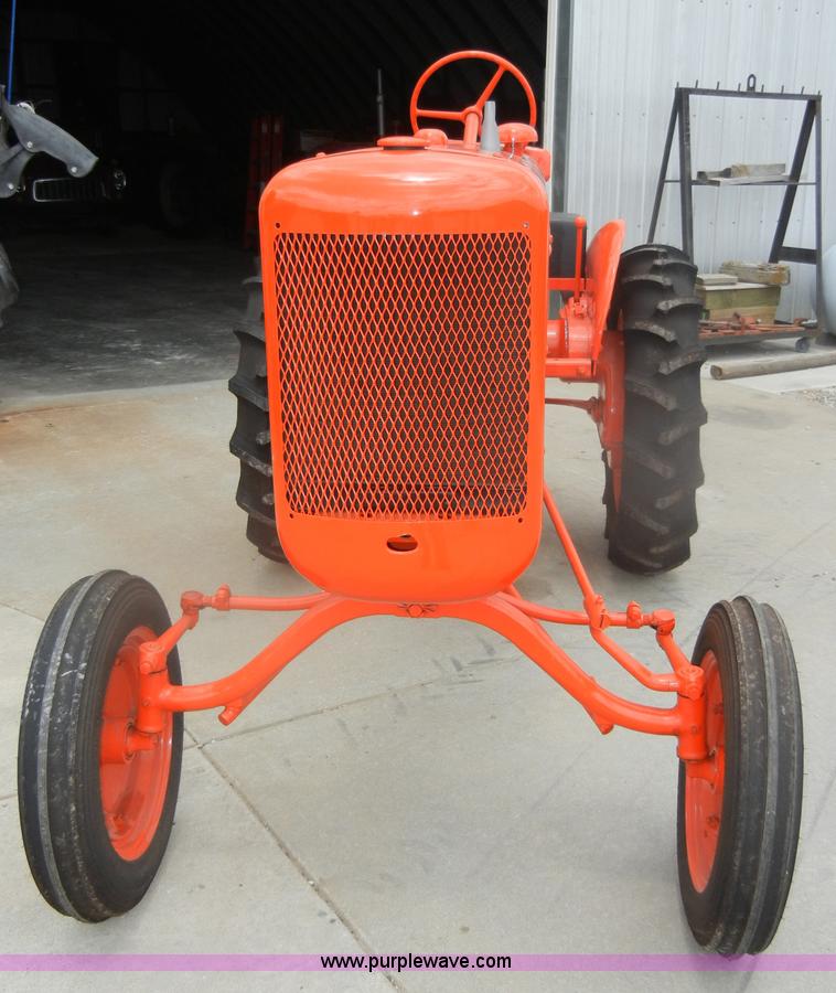 image for item D4266 1938 Allis-Chalmers B tractor