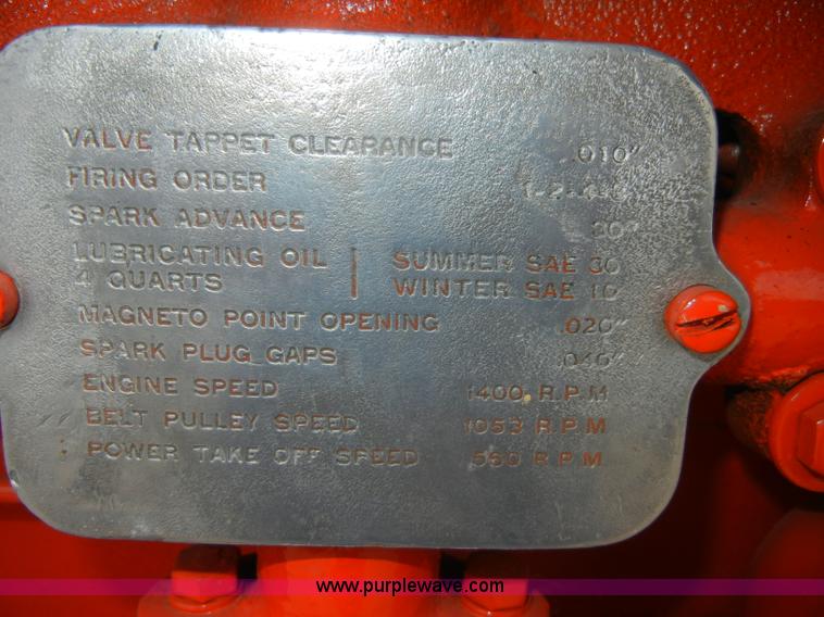 image for item D4266 1938 Allis-Chalmers B tractor