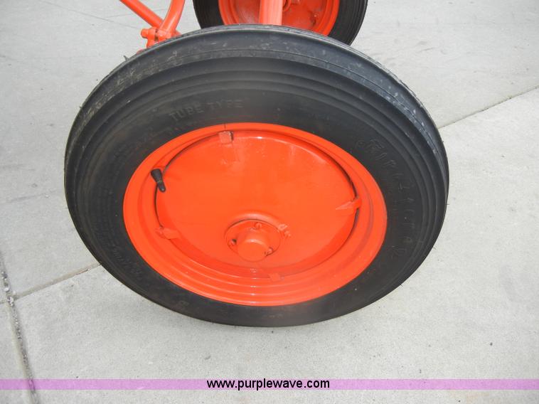 image for item D4266 1938 Allis-Chalmers B tractor