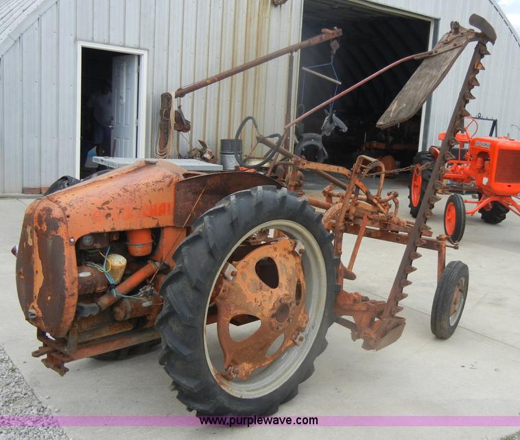 image for item D4267 1948 Allis-Chalmers G tractor