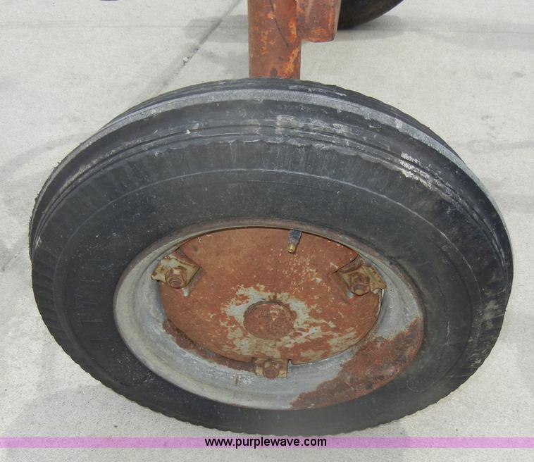 image for item D4267 1948 Allis-Chalmers G tractor