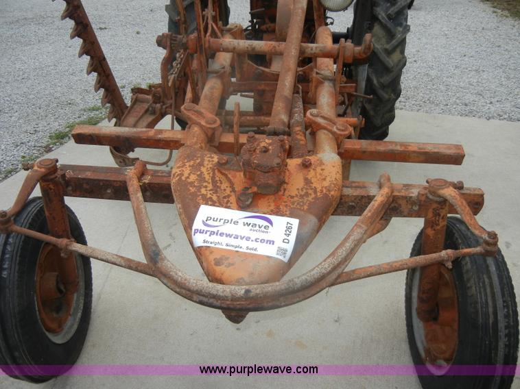 image for item D4267 1948 Allis-Chalmers G tractor