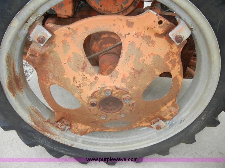 image for item D4267 1948 Allis-Chalmers G tractor