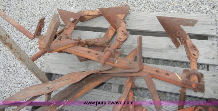 image for item D4267 1948 Allis-Chalmers G tractor