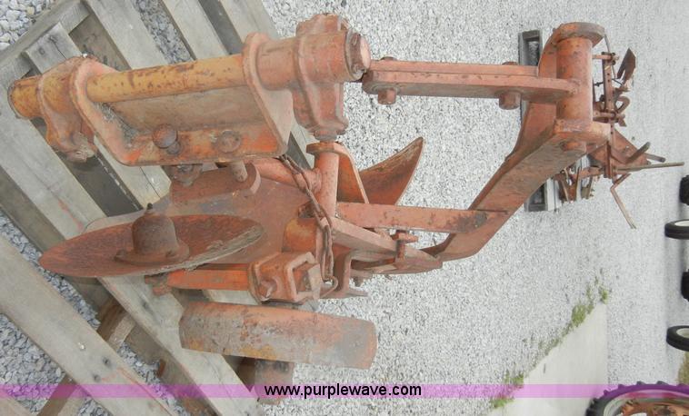 image for item D4267 1948 Allis-Chalmers G tractor