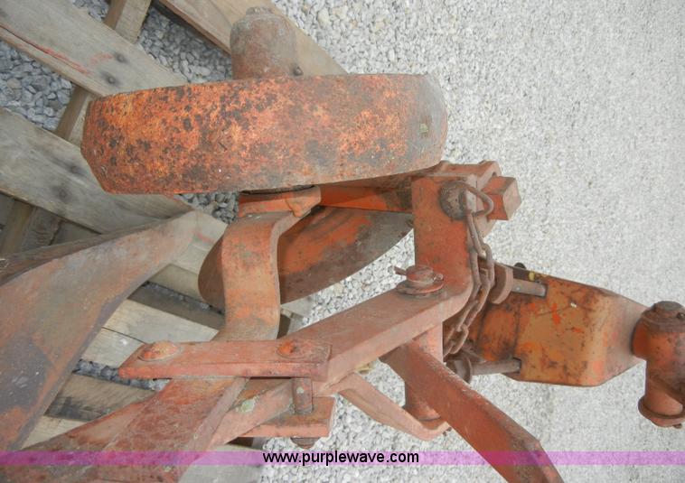 image for item D4267 1948 Allis-Chalmers G tractor