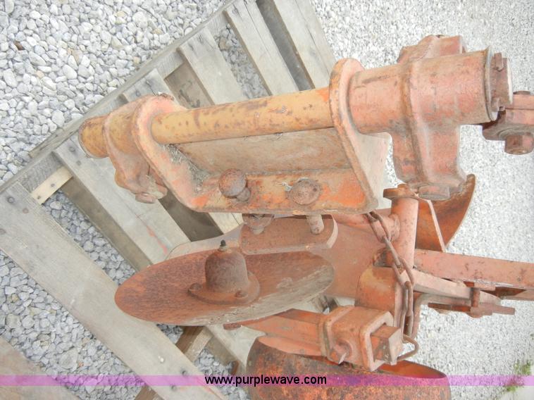 image for item D4267 1948 Allis-Chalmers G tractor