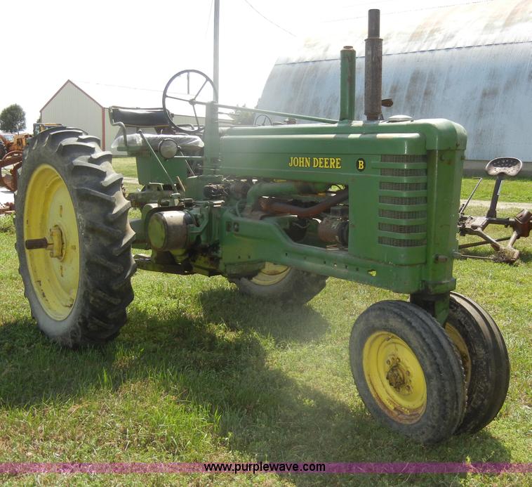 image for item D4363 1950 John Deere B tractor