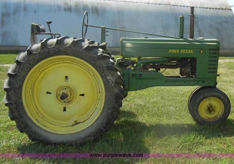 image for item D4363 1950 John Deere B tractor