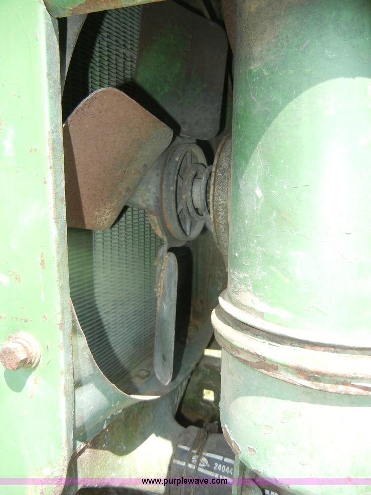 image for item D4363 1950 John Deere B tractor