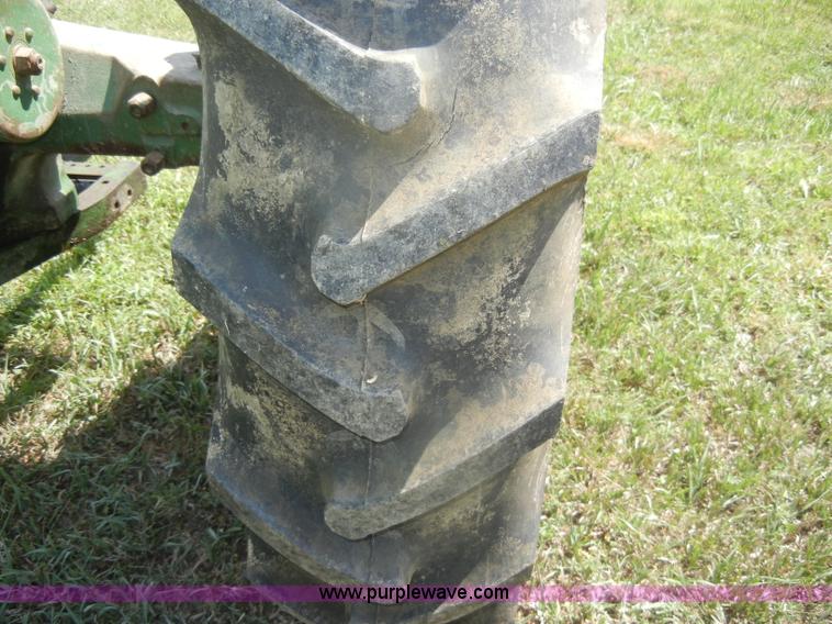 image for item D4363 1950 John Deere B tractor