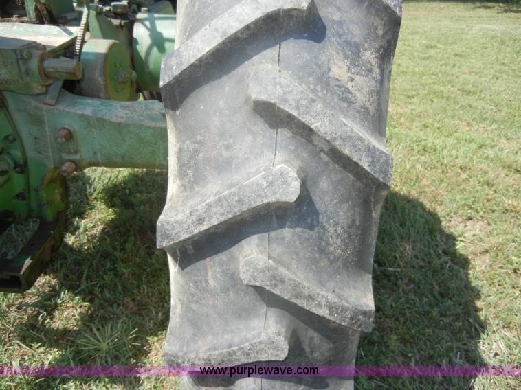 image for item D4363 1950 John Deere B tractor