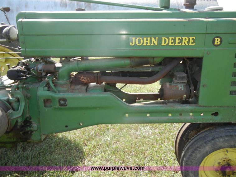 image for item D4363 1950 John Deere B tractor