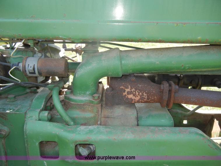 image for item D4363 1950 John Deere B tractor