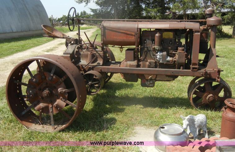 image for item D4365 1937 Farmall F30 tractor