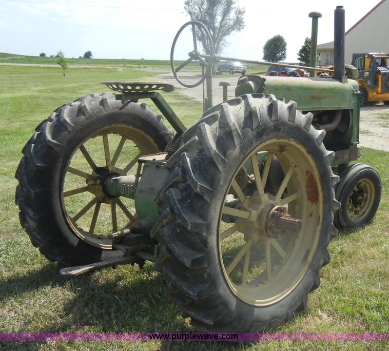 image for item D4366 1937 John Deere A tractor
