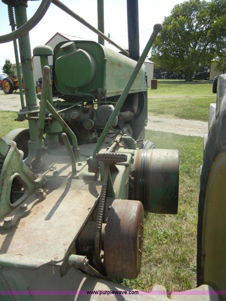 image for item D4366 1937 John Deere A tractor