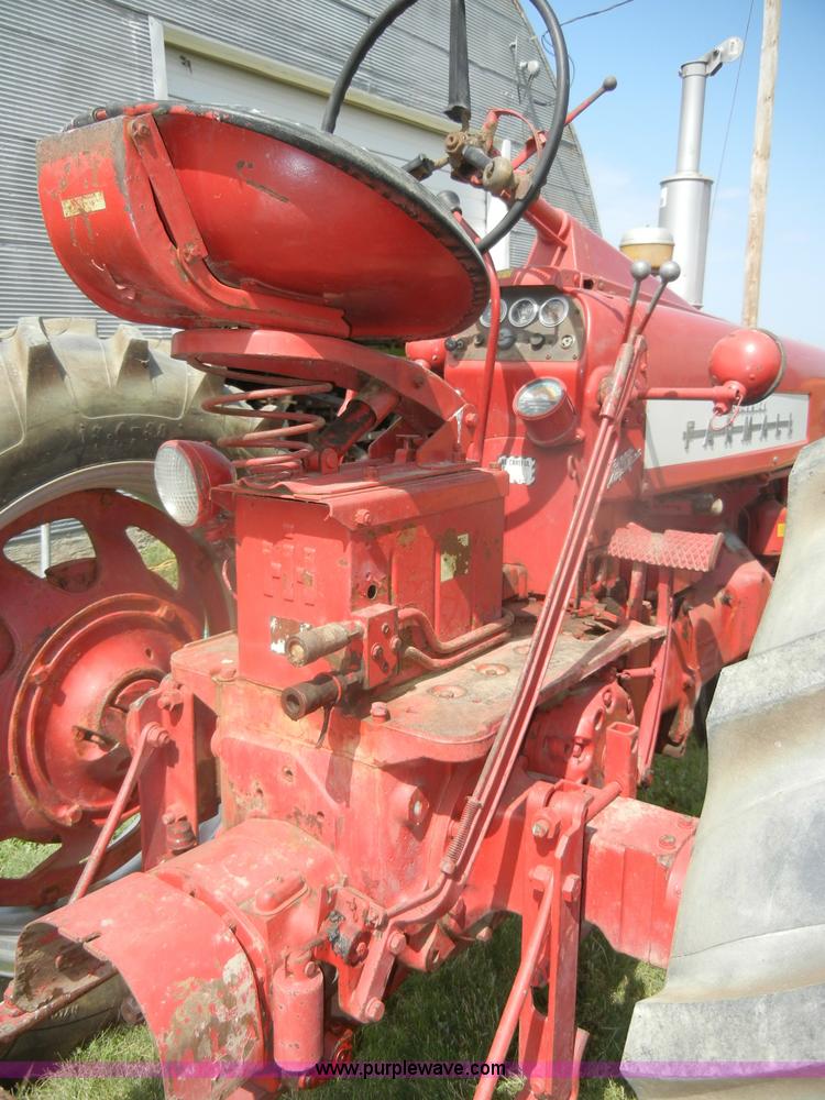 image for item D4369 1957 McCormick Farmall 350 tractor