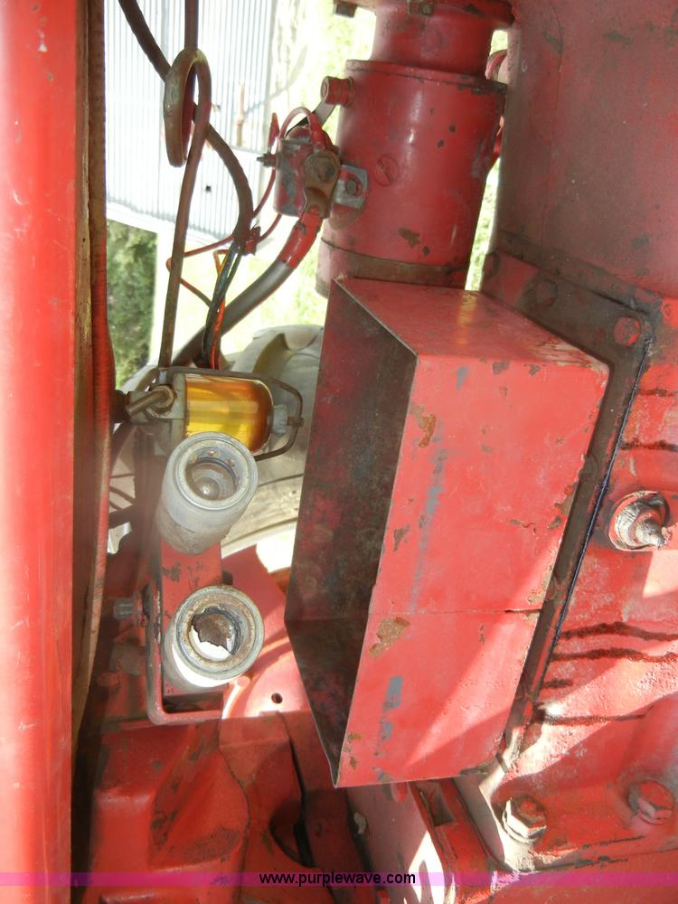 image for item D4369 1957 McCormick Farmall 350 tractor