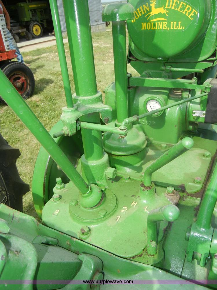 image for item D4370 1935 John Deere B 4-Bolt tractor