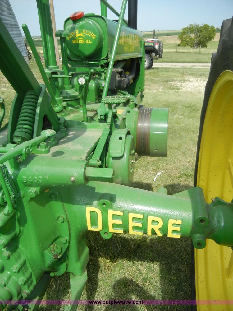 image for item D4370 1935 John Deere B 4-Bolt tractor