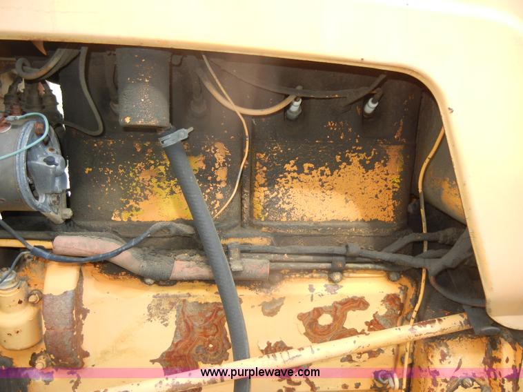 image for item D4371 1956 Minneapolis-Moline 445 Universal tractor