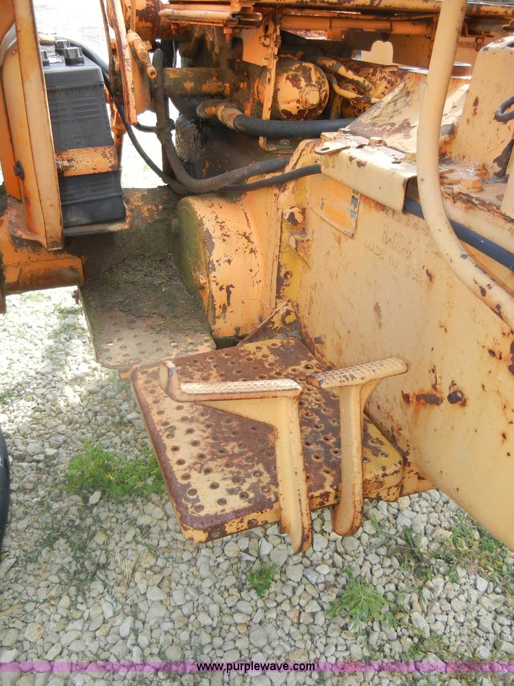 image for item D4371 1956 Minneapolis-Moline 445 Universal tractor